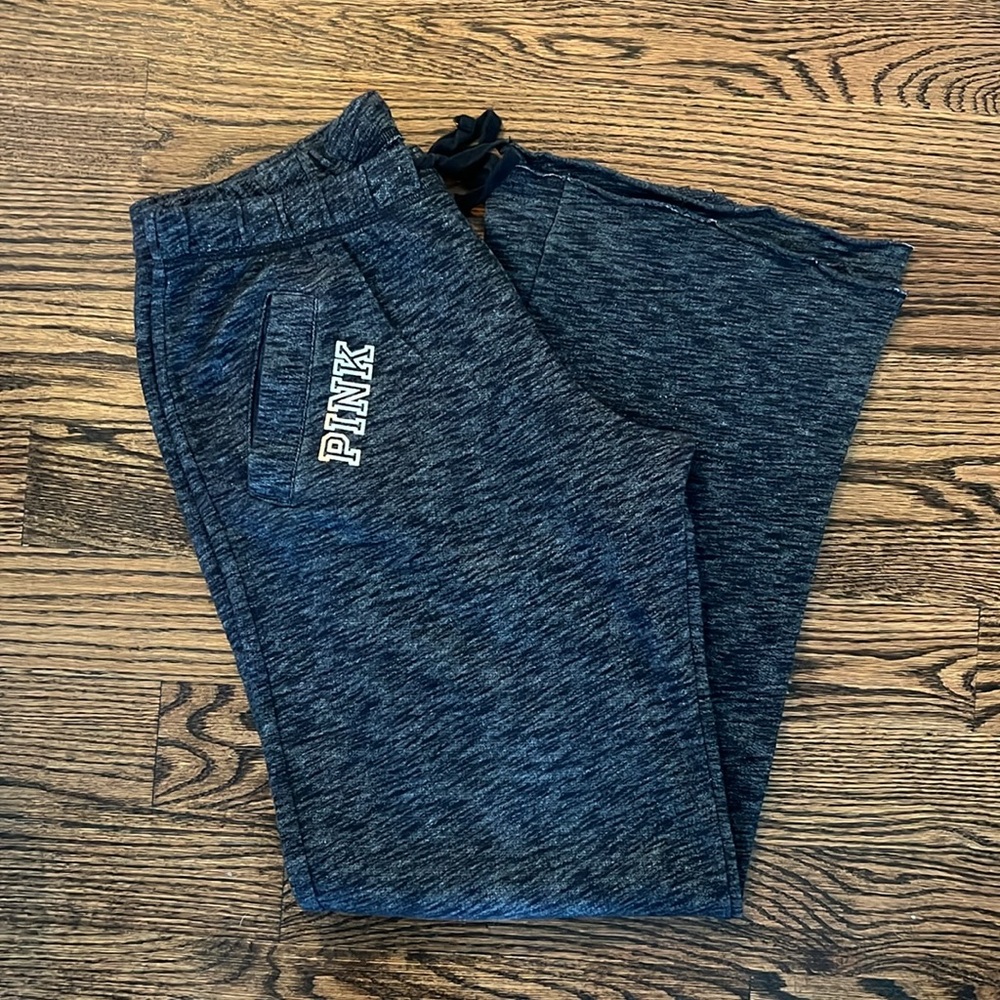 VS PINK sweatpants. Small